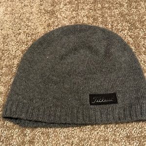 Titleist gray beanie, like new. Smoke free home